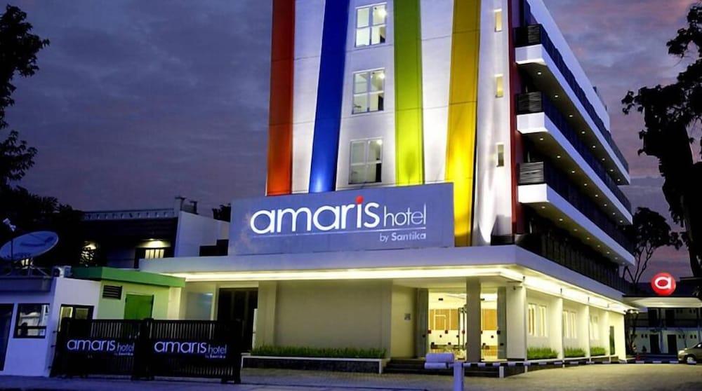 Amaris Hotel Чиребон Экстерьер фото