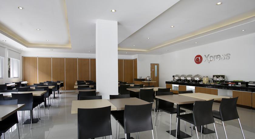 Amaris Hotel Чиребон Экстерьер фото